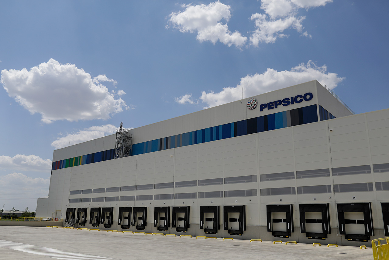 PepsiCo România inaugurează un depozit automatizat la fabrica din Popești-Leordeni și anunță finalizarea investiției de 100MM $